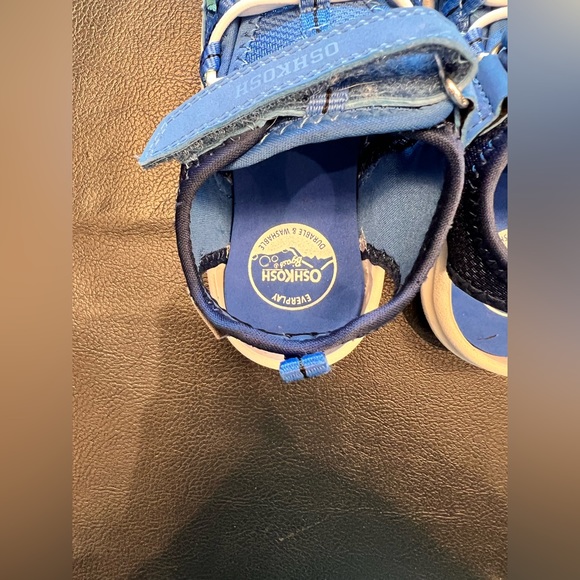 Osh Kosh Water Shoes‎ - Picture 2 of 6